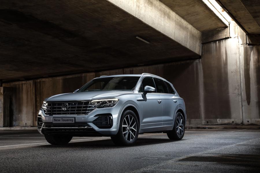  Volkswagen Touareg V6 TDI R-Line 2018 года  (ZA) (фото 2 из 32)